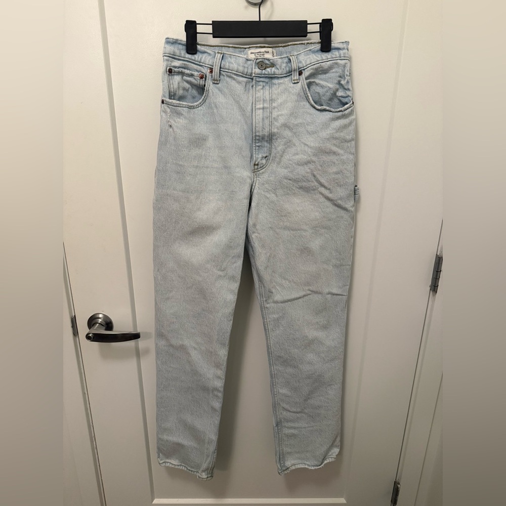 Abercrombie & Fitch Ultra High Rise Straight Jeans